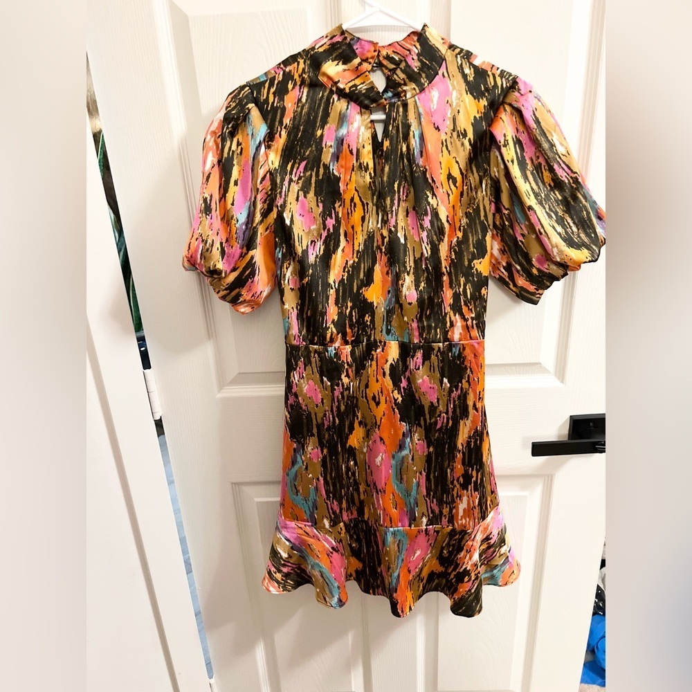 NWT THML satin puff sleeve mini dress - Picture 2 of 9